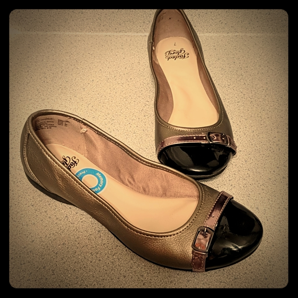 Ladies Flats